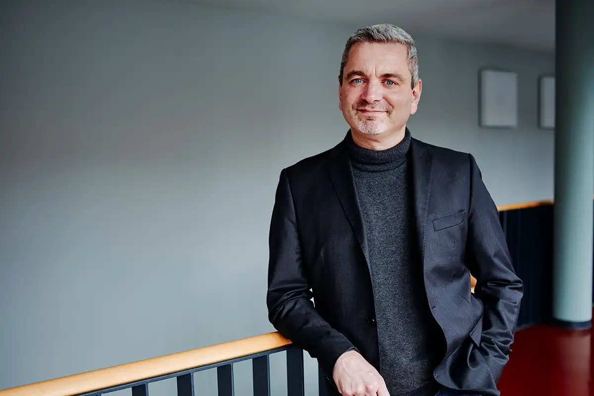Prof. Dr. André Niedostadek