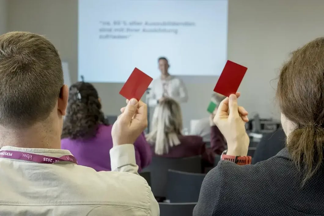 Interaktion per Abstimmungskarten