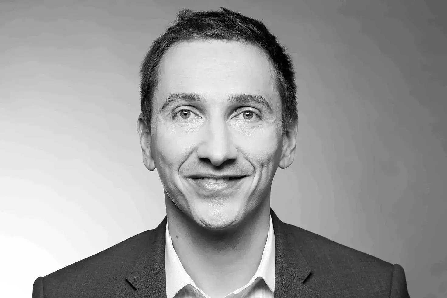 Simon Sterbenk